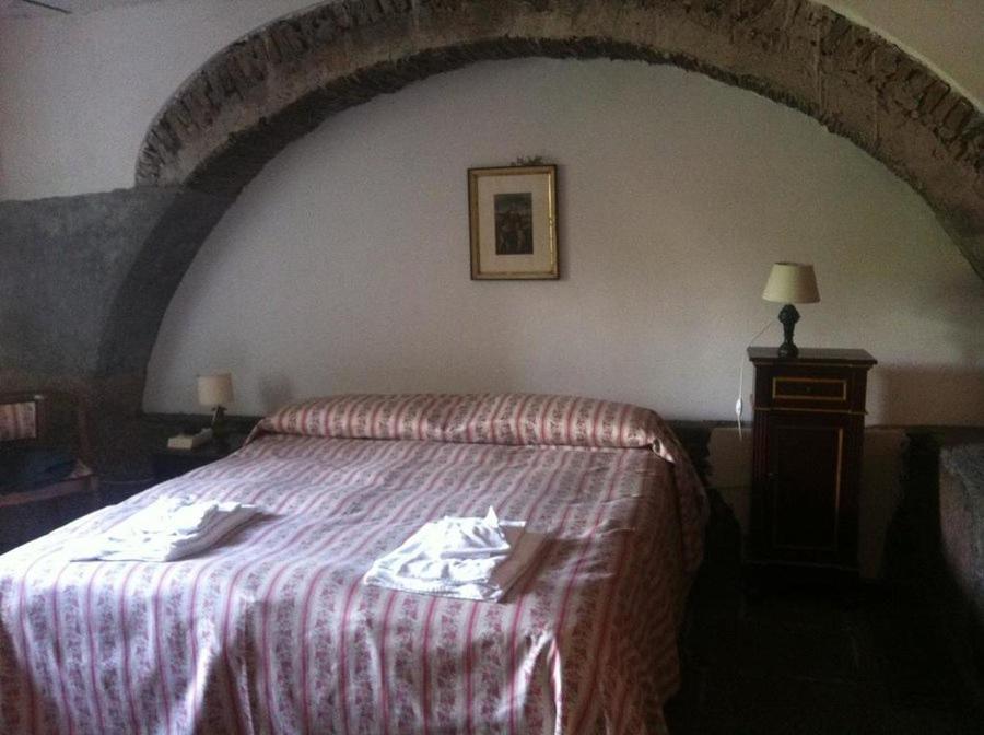 La Rocca Della Rosa Zafferana Etnea Exterior foto